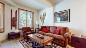 Mammoth Green 118 Located on Sierra Star Golf Course, Private Patio, Summer Pool condo